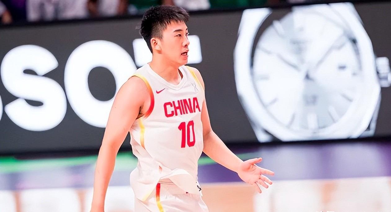 迪丽热巴为《功夫女足》增重8公斤！从0开始学足球